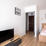 Comfortable Victus Close To The By Renters Σόποτ